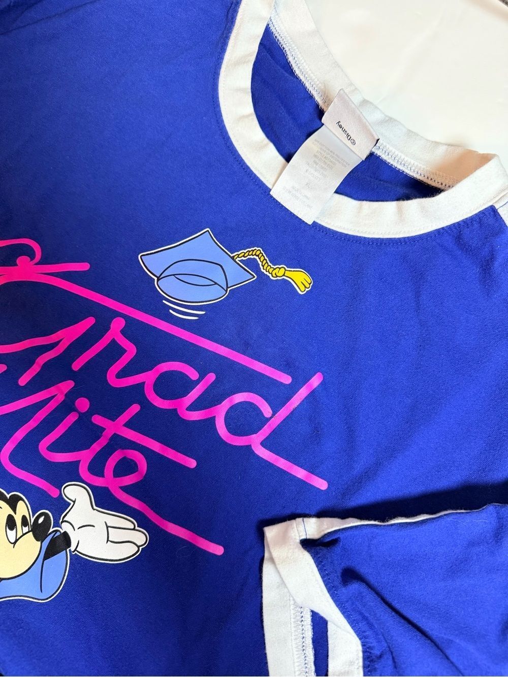 Authentic Vintage Disney Parks Mickey Mouse Grad Nite Shirt Size XL Blue